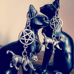 Boucles d'oreilles argentées pentagram "666 Kitty 666"