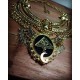 Collier doré Egypt Esoteric Moon Doll Me Up Make Up